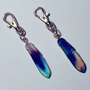 Feather 🪶 Charm (c)